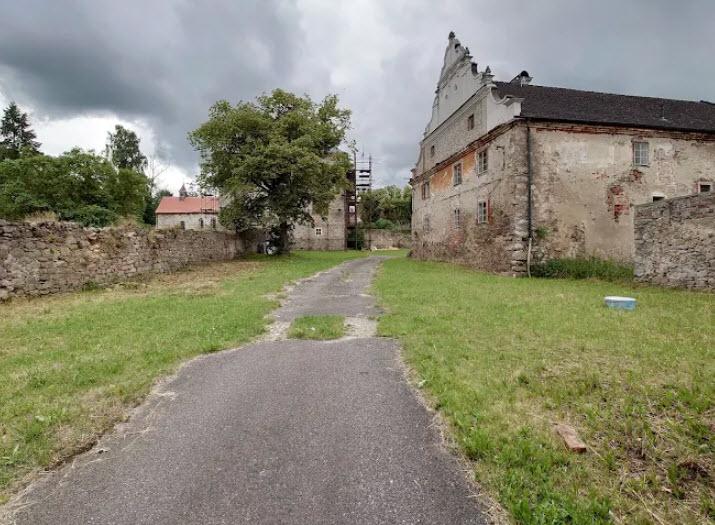 Bratronice (zámek), Czech Republic (Czechia)