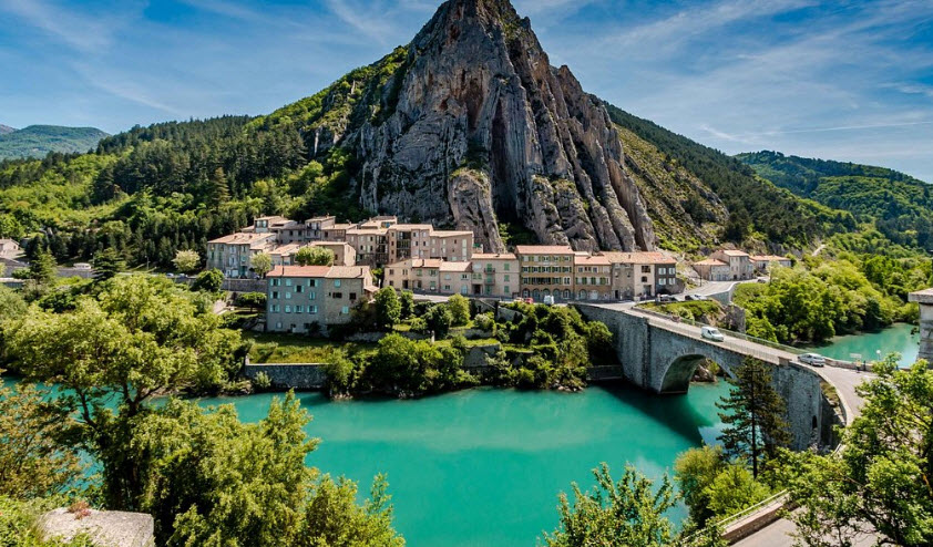 Rocher, France