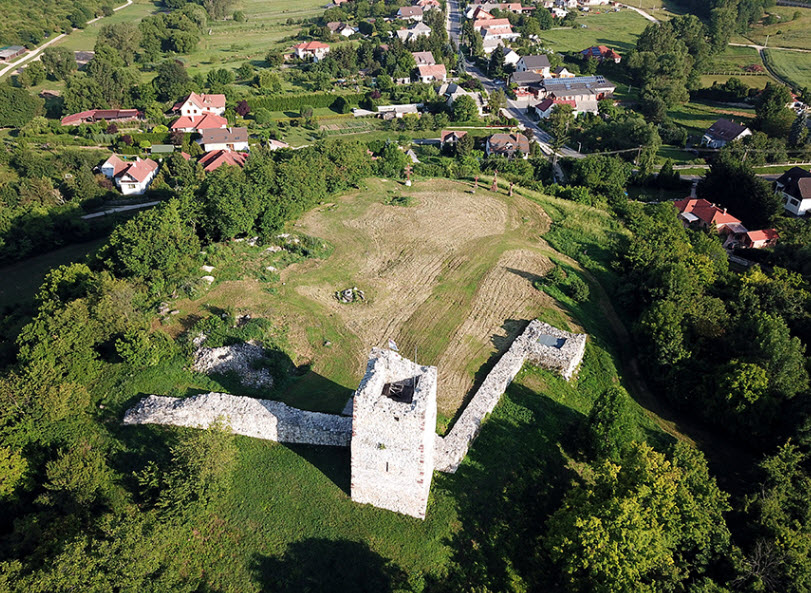 Essegvár, Hungary