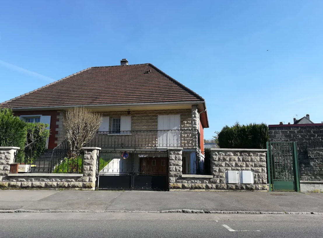 Montataire, France