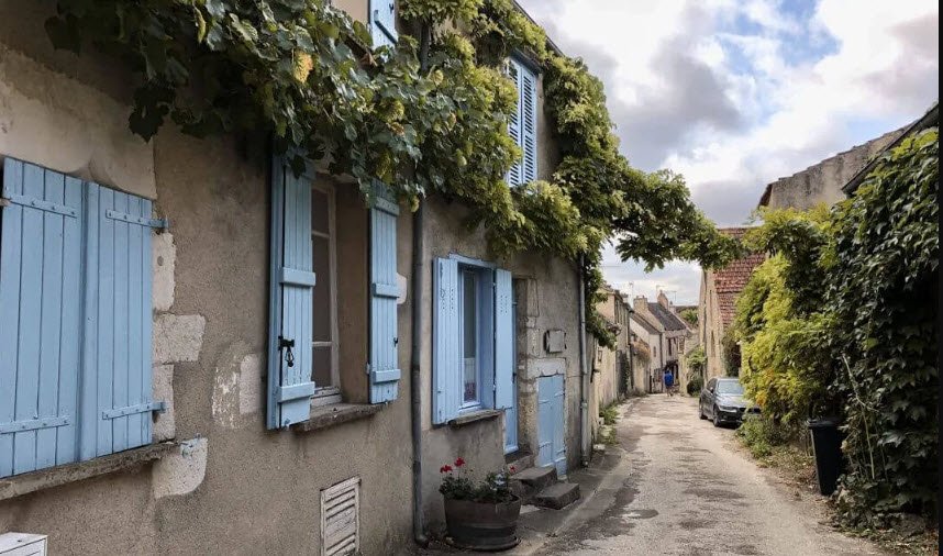 Noyers, France, France