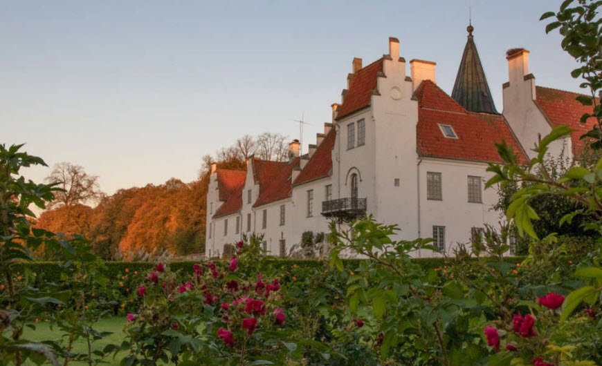 Bosjökloster, Sweden