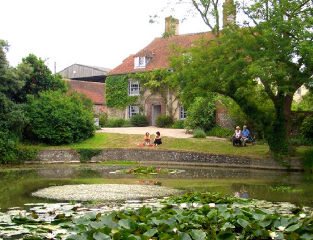 Charleston, United Kingdom