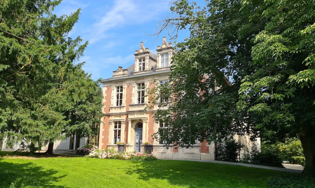 Egmontkasteel, Belgium