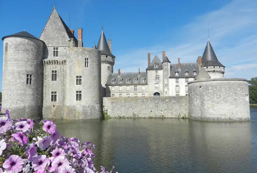 Sully-Sur-Loire, Loiret Department, France