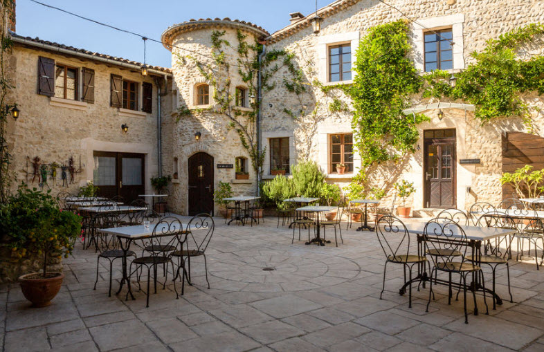 Chabrillan, France