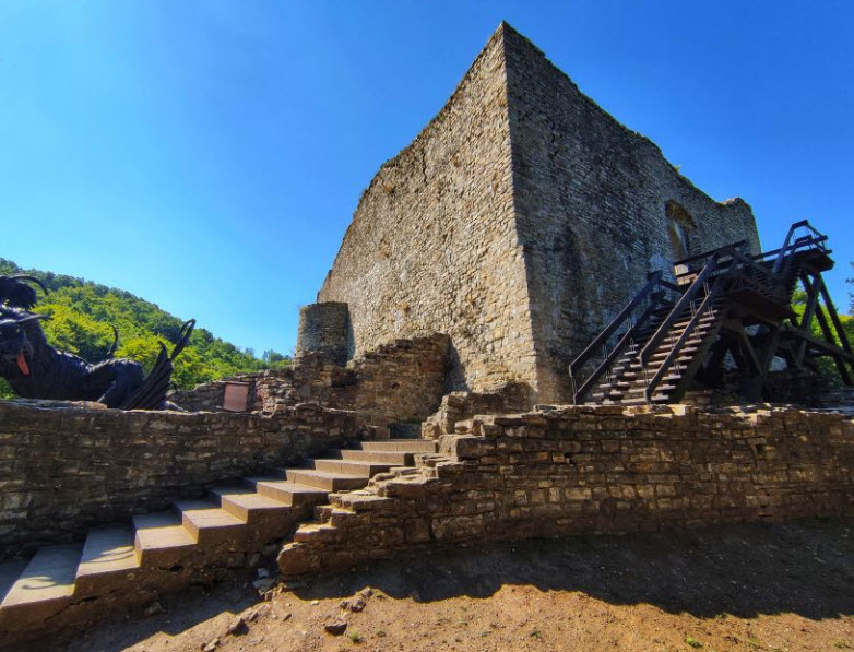 Máré-Vár, Hungary