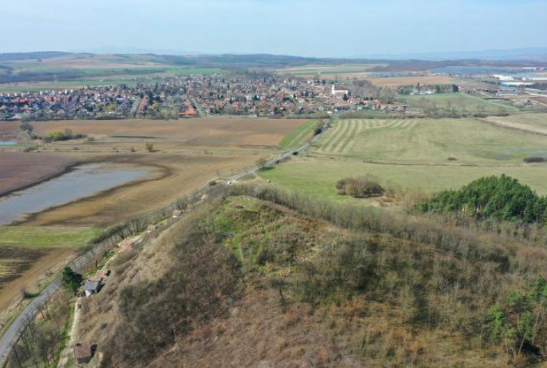 Leányhegy, Hungary