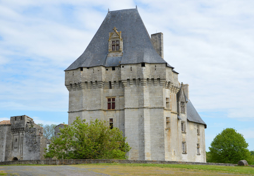 Cherveux, France