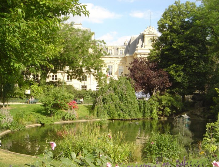 Square du Temple, France