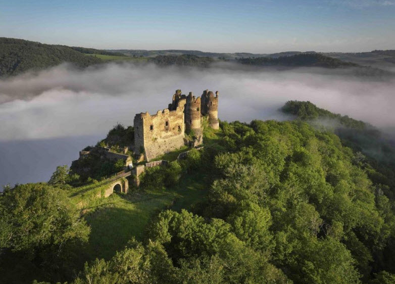 Rocher, France