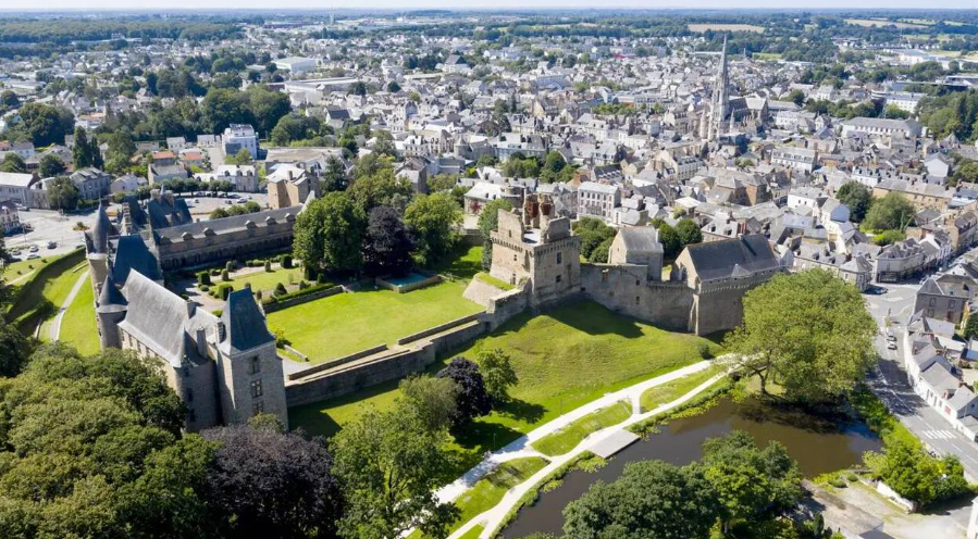 Châteaubriant, France