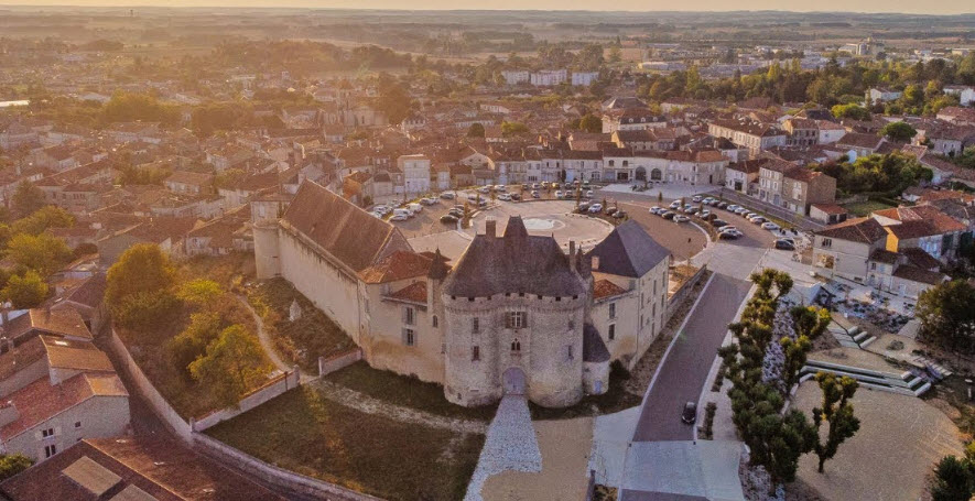 Barbezieux-Saint-Hilaire, France