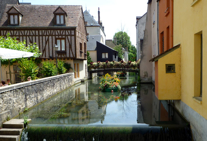 Chevannes, France