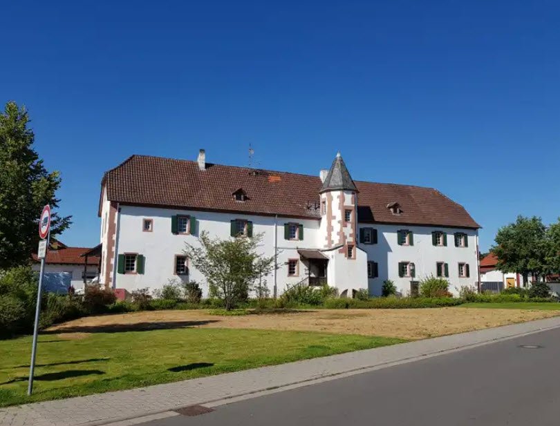 Neuschloss, Lampertheim, Germany