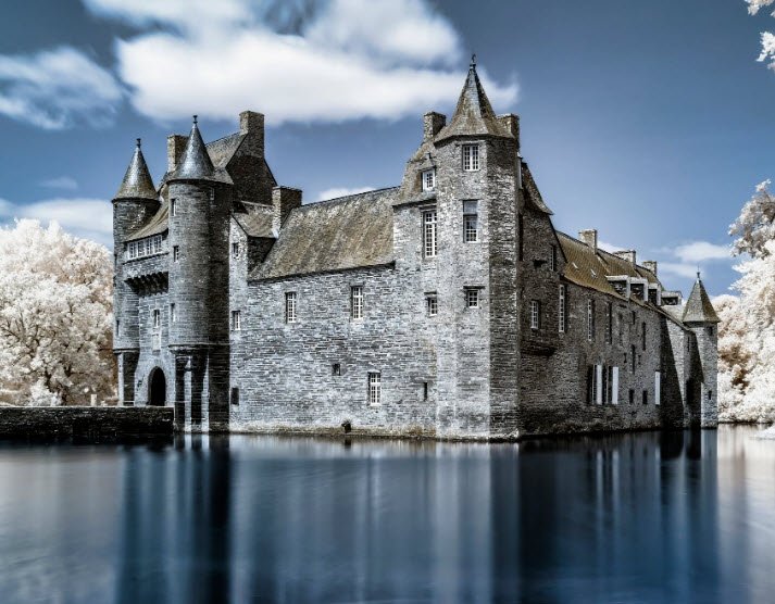Trecesson, France, France