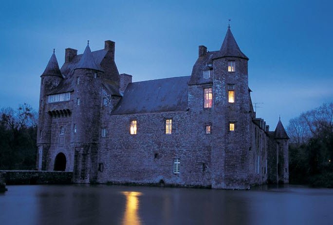 Trecesson, France, France