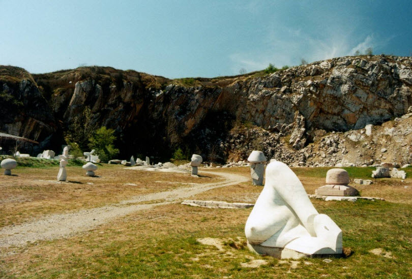 Szársomlyó, Hungary