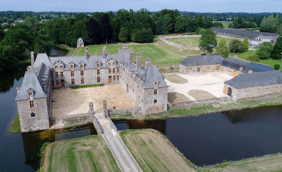 Vezins, France
