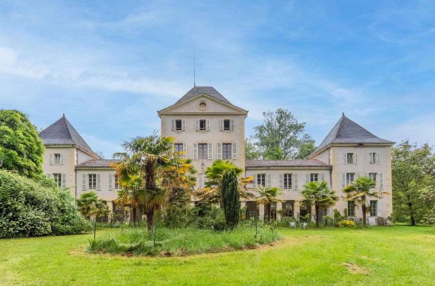 Boussan, France