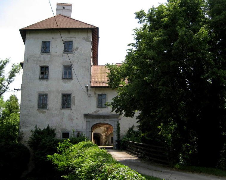 Gradac, Slovenia, Slovenia