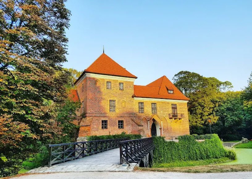 Muzeum - Zamek w Oporowie, Oporów, Łódź Voivodeship, Poland, Poland
