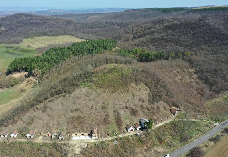 Leányhegy, Hungary