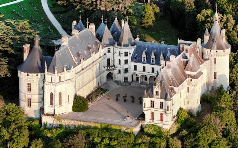 Chaumont-Sur-Loire, France, France