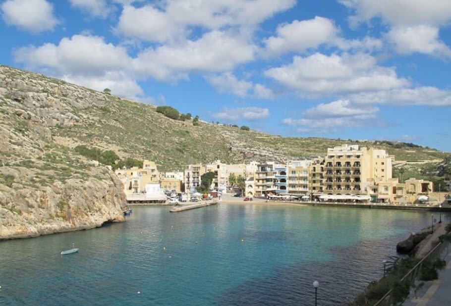Xlendi, Malta