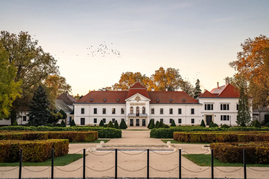 Szőcsény, Hungary