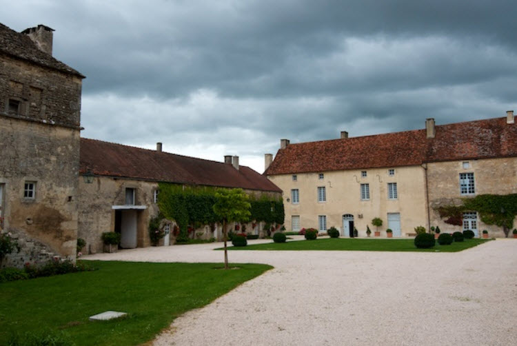 Frôlois, France