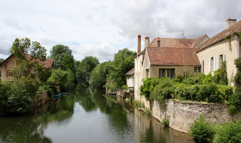 Noyers, France, France