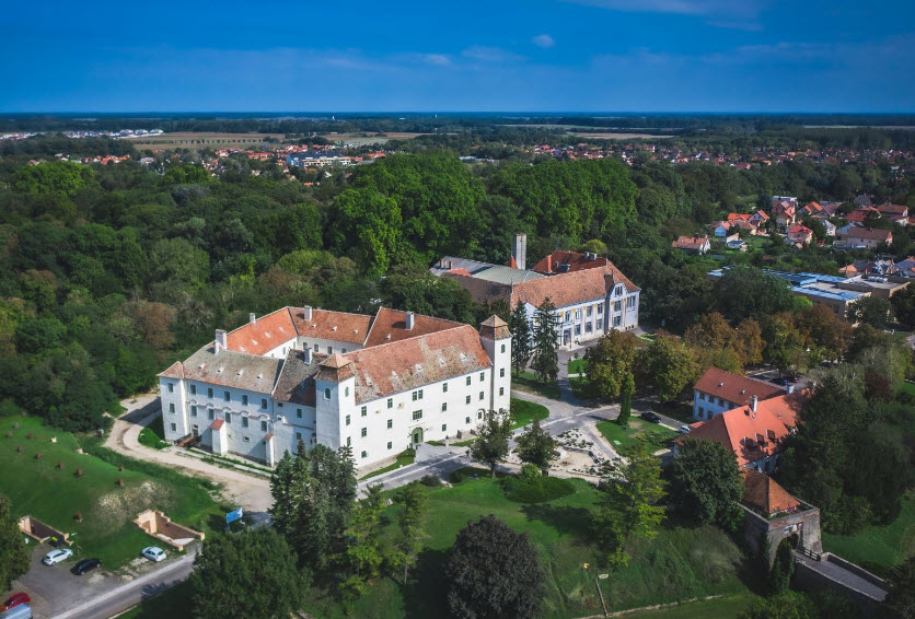 Óvár, Hungary