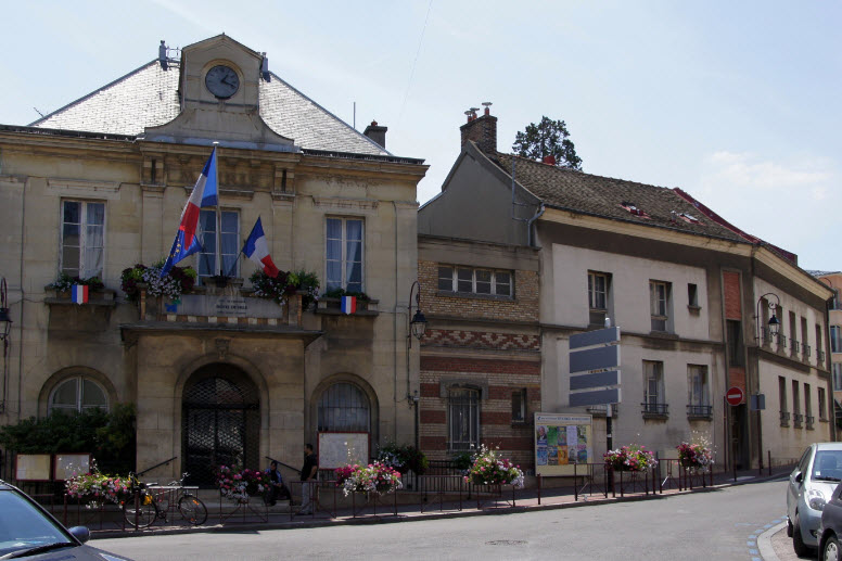 Châtillon, France