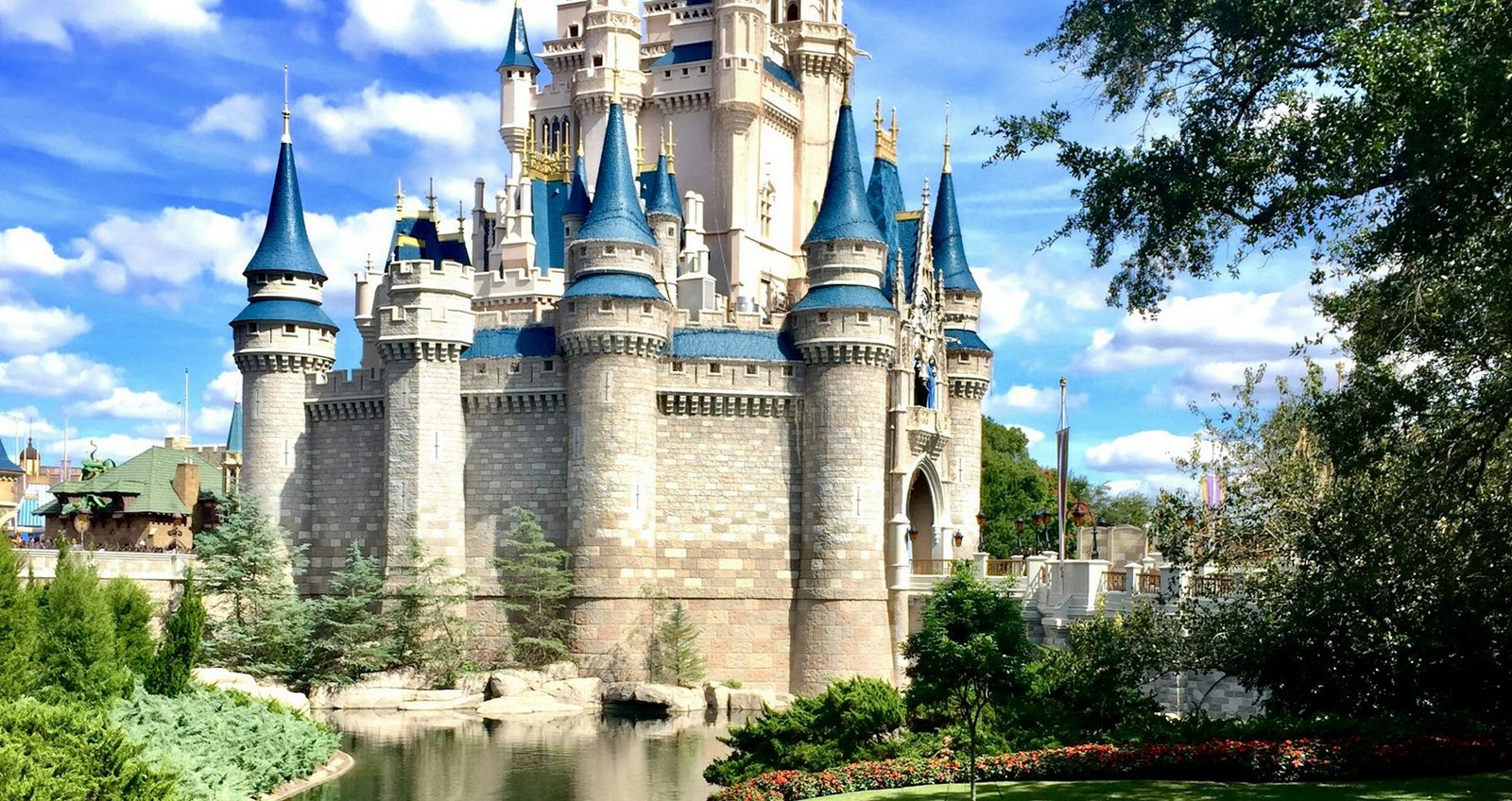 Explore Castle - Fabplaces.com