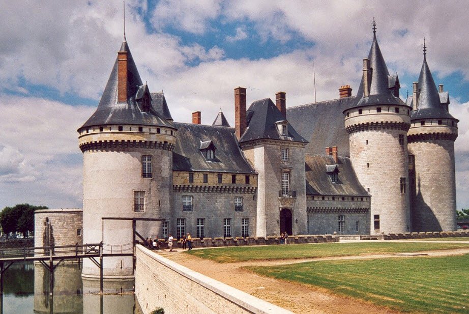 Sully-Sur-Loire, Loiret Department, France