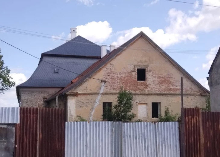 Bratronice (zámek), Czech Republic (Czechia)