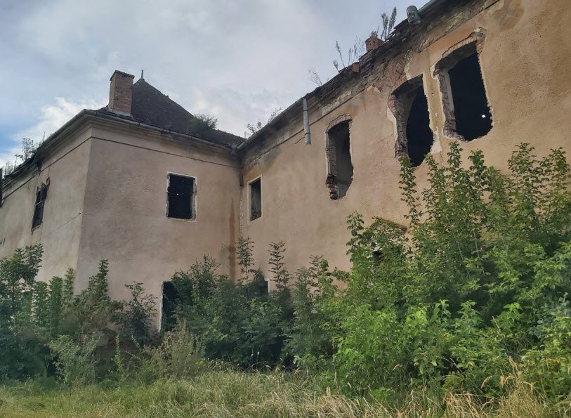 Kornis-Rákóczi-Bethlen Castle, Iernut, Romania, Romania