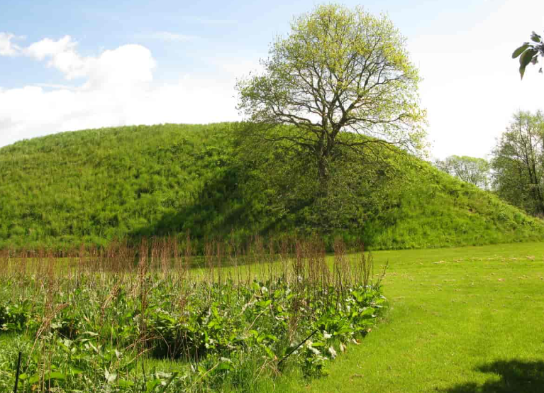 Dynæs Voldsted, Denmark