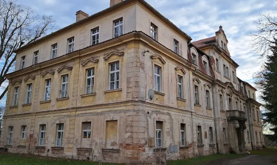 Malesice (zámek), Czech Republic (Czechia)