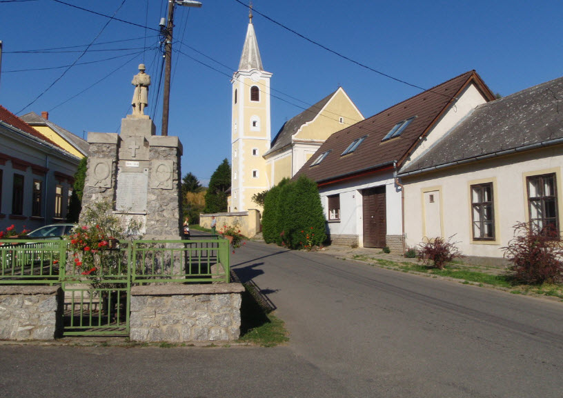 Bozsok, Hungary