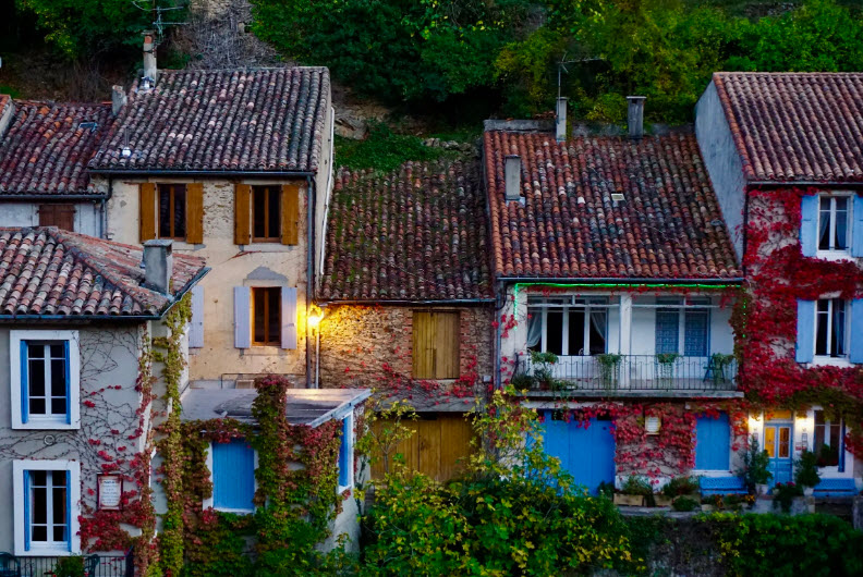 Pieusse, France