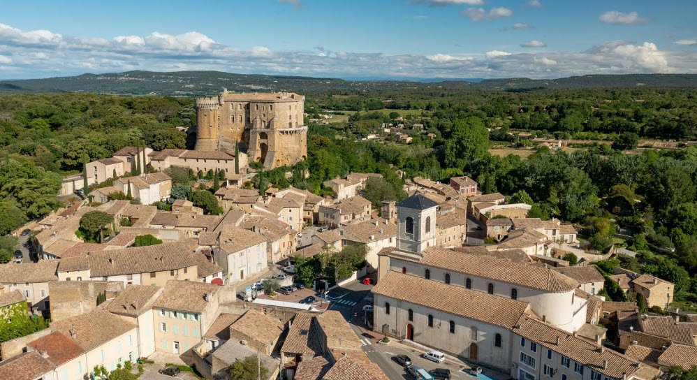 Suze-la-Rousse, France, France