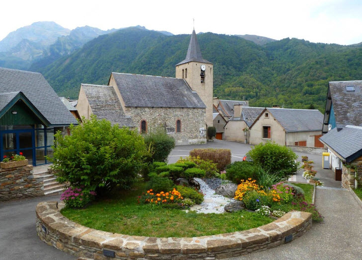 Génos, France