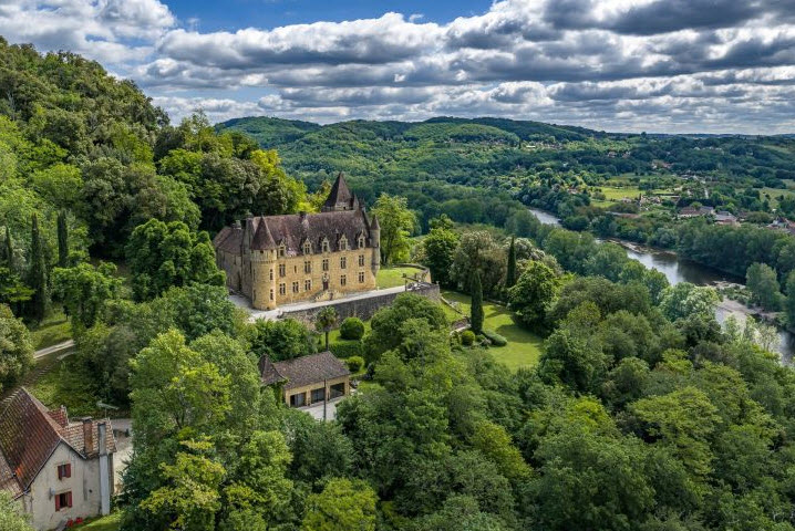 Chevenon, France