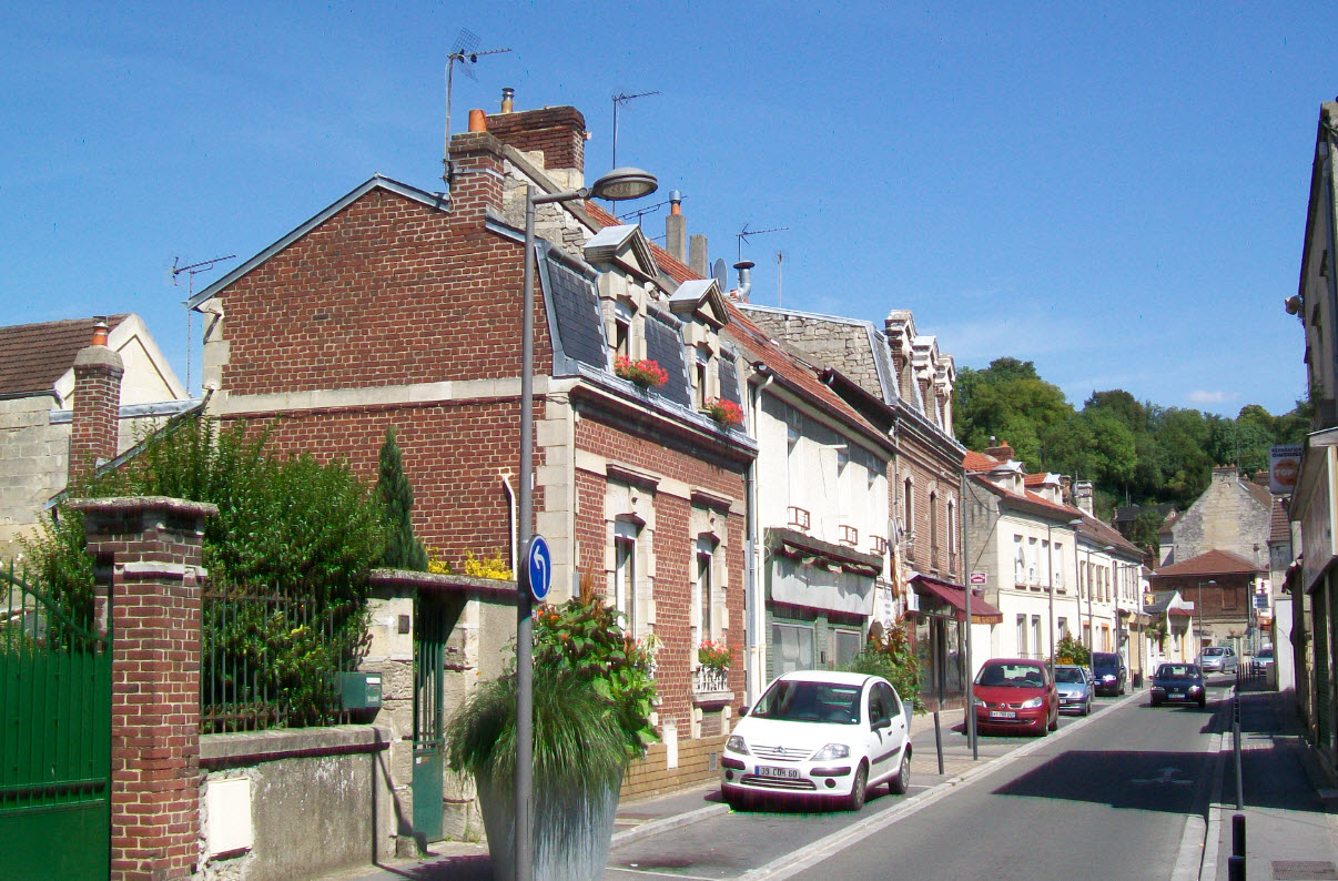 Montataire, France