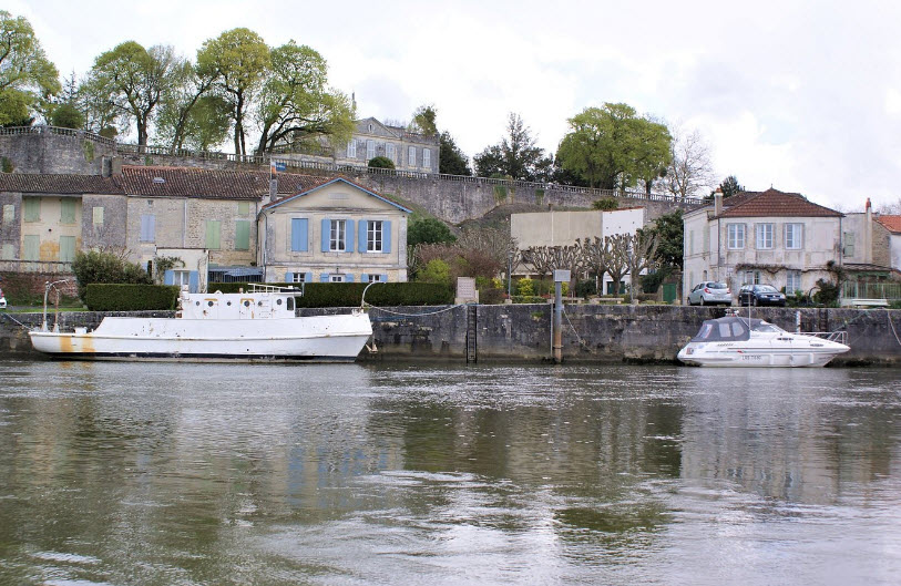 Taillebourg, France
