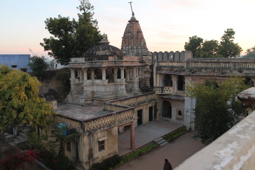 Auwa, India