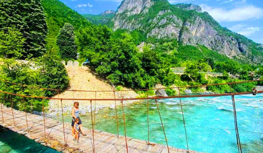 Rreth-Greth , , Albania
