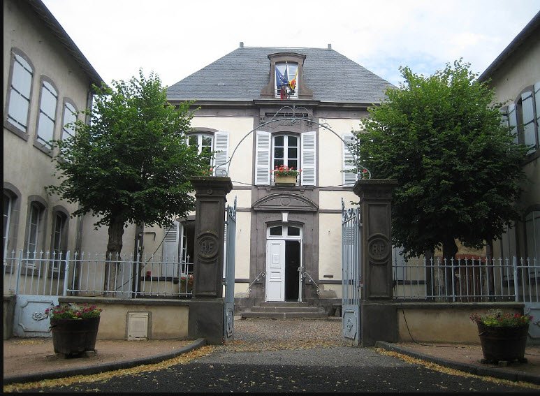 Saint-Saturnin, Puy-de-Dôme, France